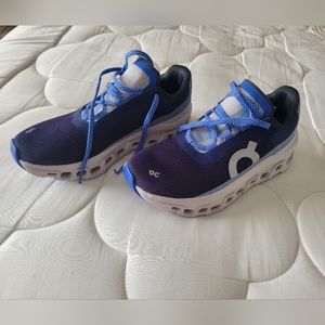 On Cloud CloudMonster size 7